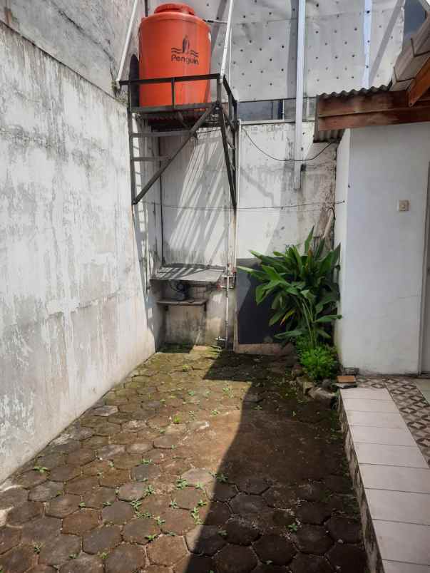 disewakan rumah komplek setra dago