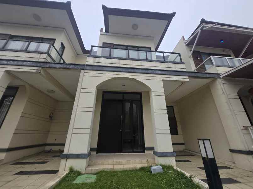 disewakan rumah lavon swan city cikupa