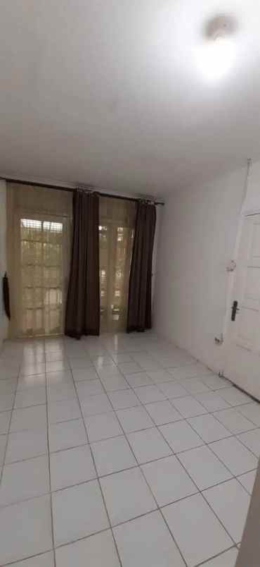 disewakan rumah lebak bulus