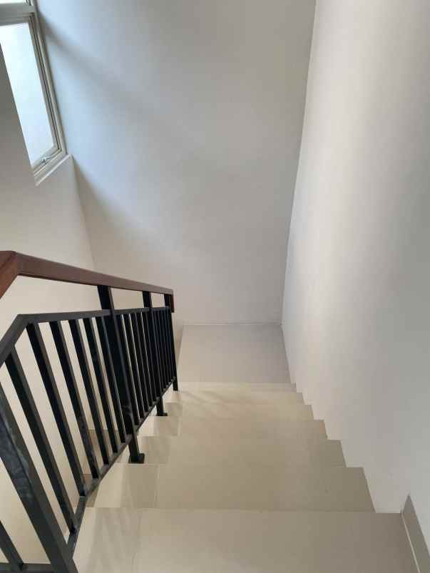 disewakan rumah perumahan la monte torena
