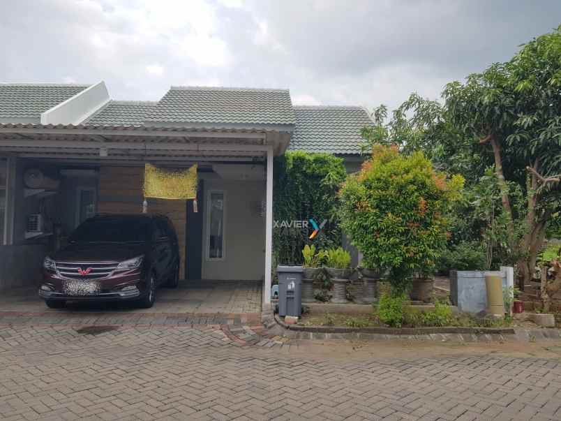 disewakan rumah sukolilo dian regency 2 furnished
