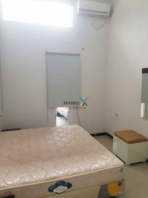 disewakan rumah sukolilo dian regency 2 furnished