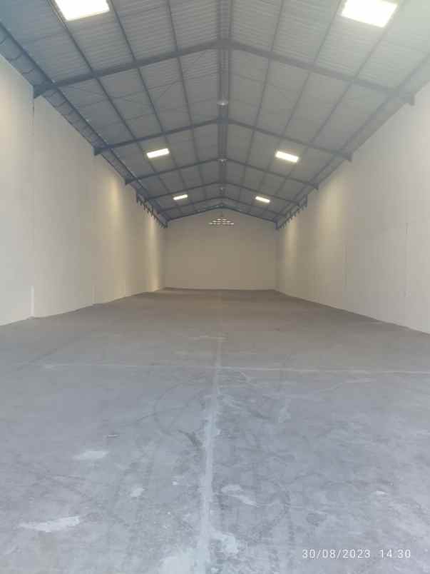 gudang siap huni margomulyo lokasi sangat strategis