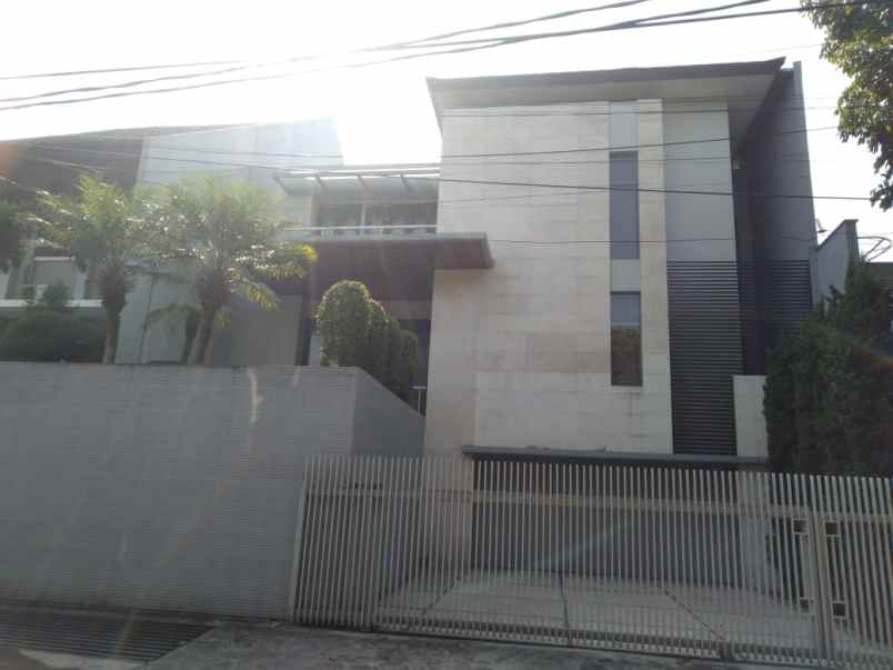 jarang ada rumah sayap surya sumantri pasteur bandung