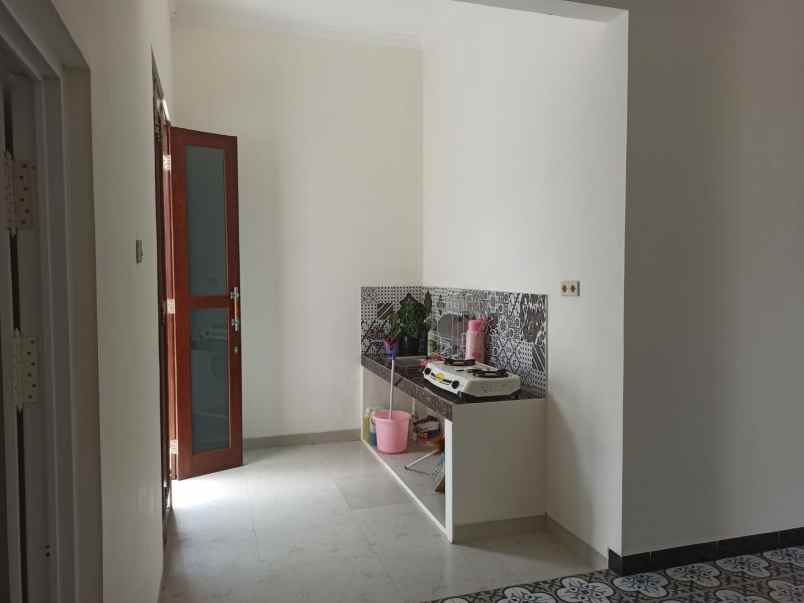 jual murah rumah besar tanah luas di prambanan klaten