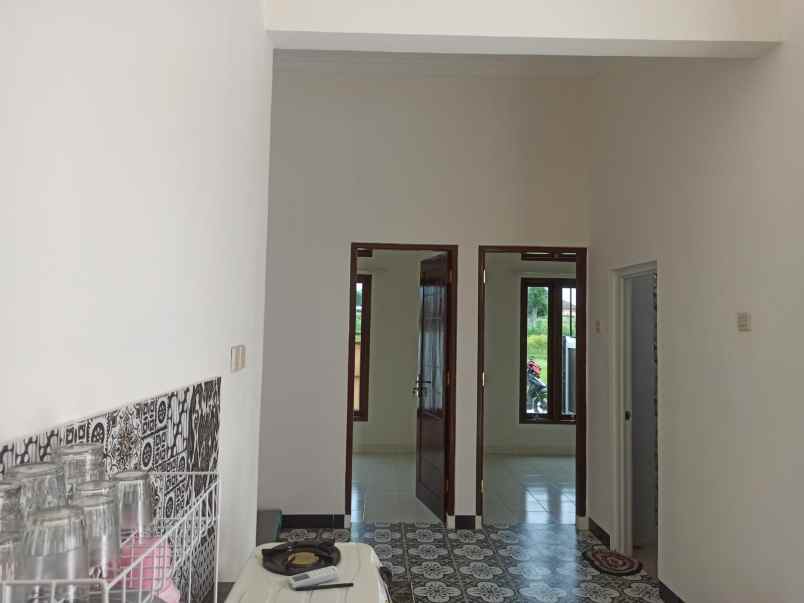 jual murah rumah besar tanah luas di prambanan klaten