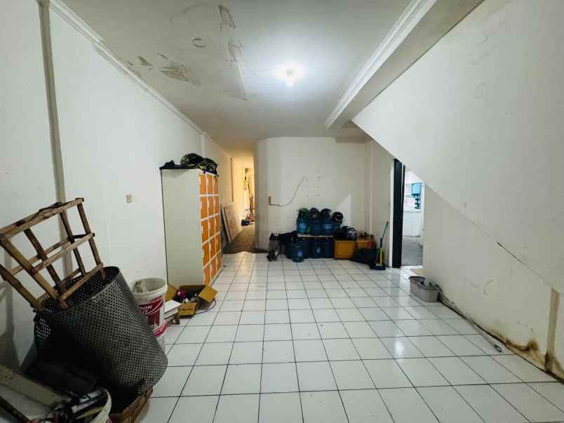 jual ruko 3 lantai gandeng