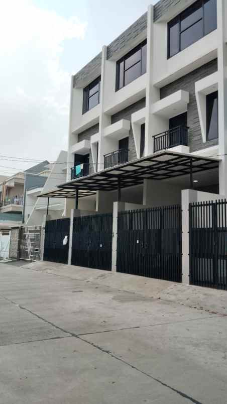 jual rumah baru taman ratu jak bar