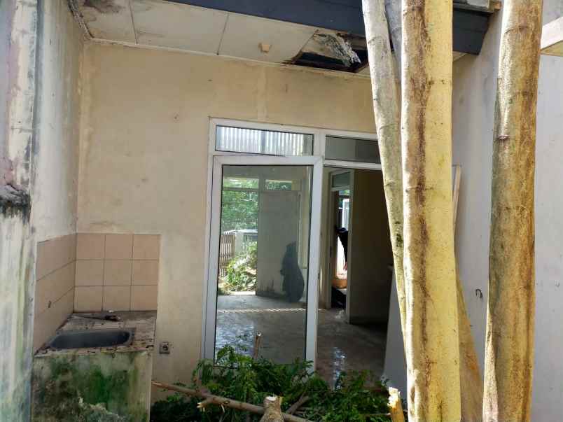 jual rumah bukit golf riverside cibubur perlu renovasi