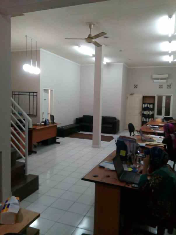 jual rumah di pejaten barat jakarta selatan shm
