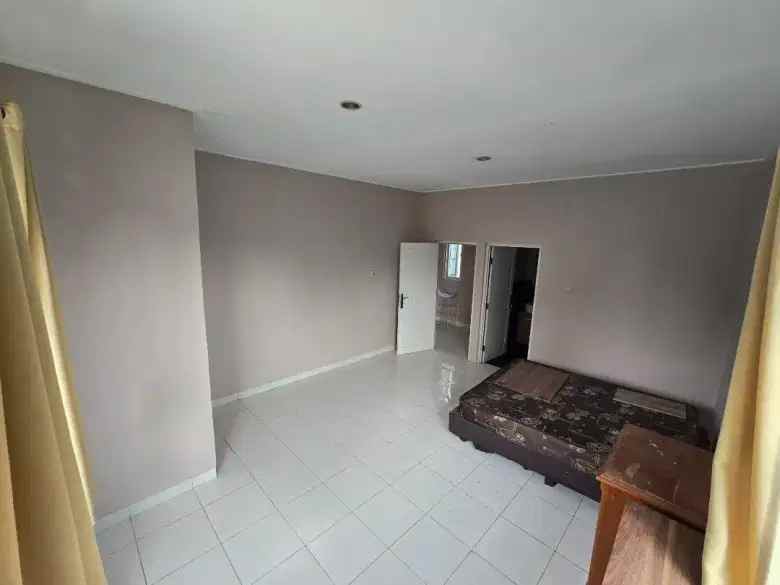 jual rumah hook 2 lantai lokasi di ciledug