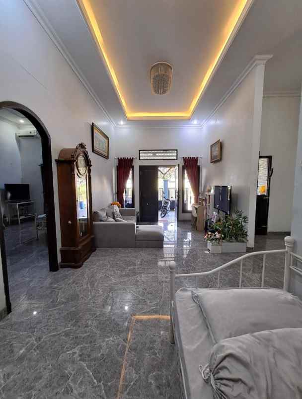 jual rumah murah lt 144 meter dalam komplek limo depok