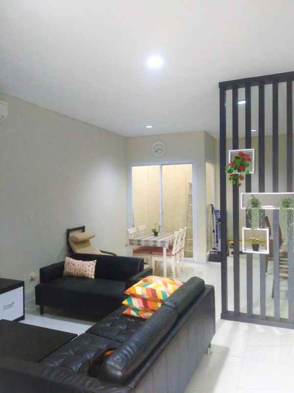jual rumah sudah renov cluster noth mlssisipi jak tim