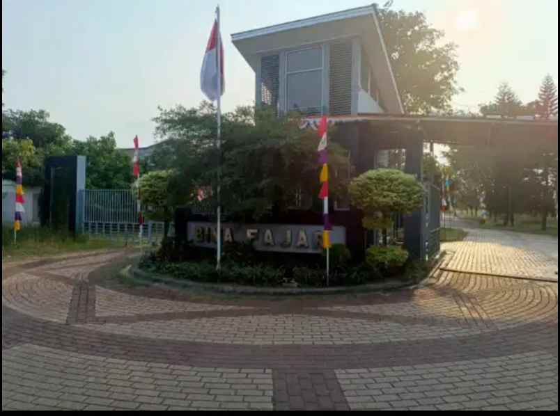 kavling premium lingkungan grand wisata