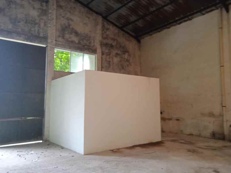 pergudangan raya lingkar timur sidoarjo di safe n lock