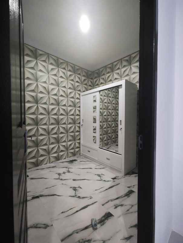 perumahan mewah dan elegant dengan konsep ehite house