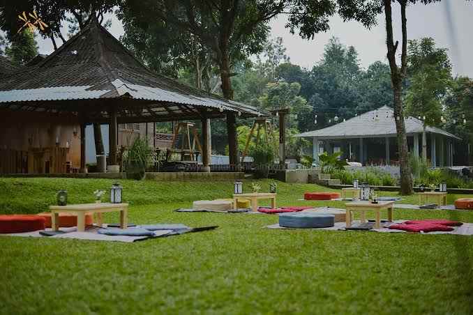 resort di bogor selangkah ke pintu toll