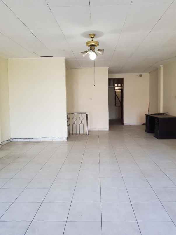 ruko bagus ramai dijual sewa di buaran jakarta timur