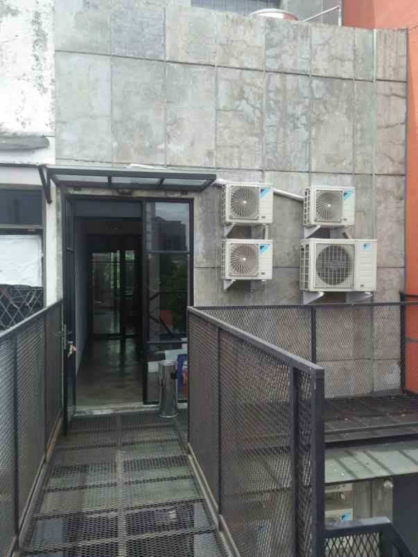 ruko dijual dibawah harga di kebayoran lama