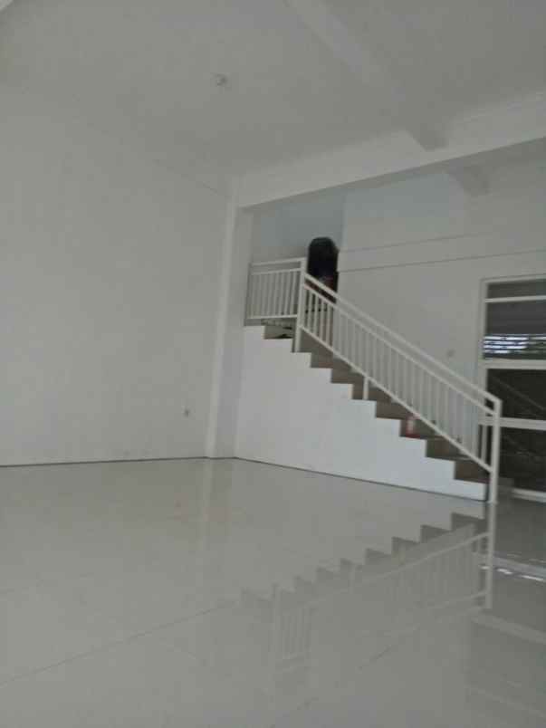 ruko nol jalan raya manukan row jalan 8 meter