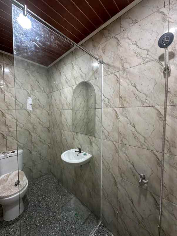 rumah 2 lantai cibinong bogor siap huni