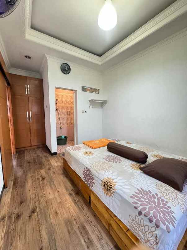 rumah 3 lantai di utan panjang kemayoran jkt pusat