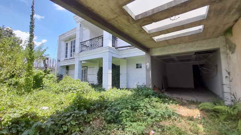 rumah bangunan 85 dekat ke dago