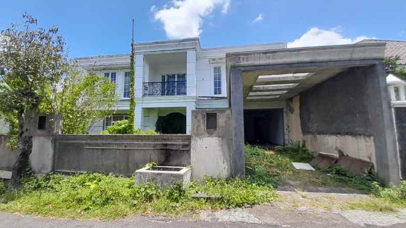 rumah bangunan 85 dekat ke dago