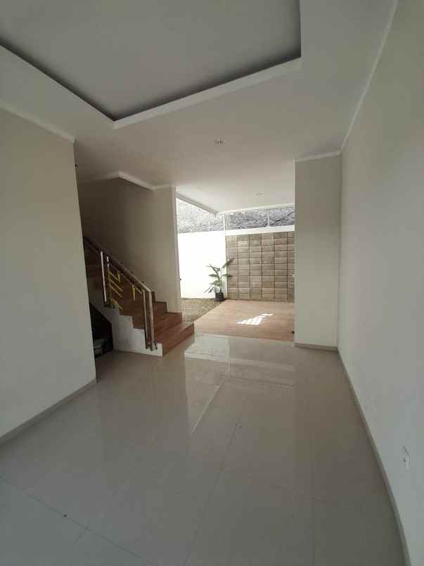 rumah baru di margahayu merkuri