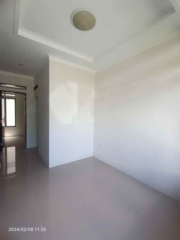 rumah baru keren di lembang dekat sespima polri