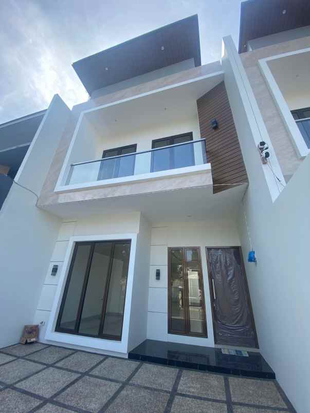 rumah baru minimalis selangkah ke raya merr superindo