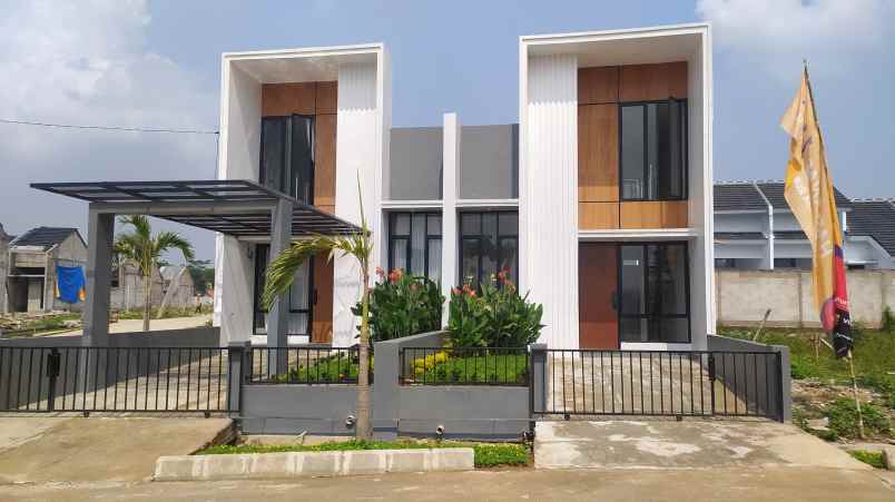 rumah baru pemandangan pegunungan di citeureup bogor