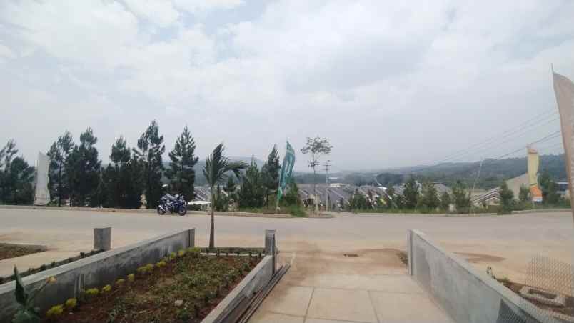 rumah baru pemandangan pegunungan di citeureup bogor