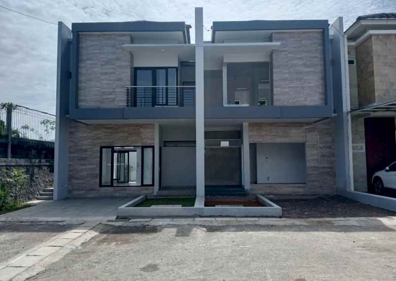 rumah baru ready stok 2 lantai di bojongkoneng cikutra