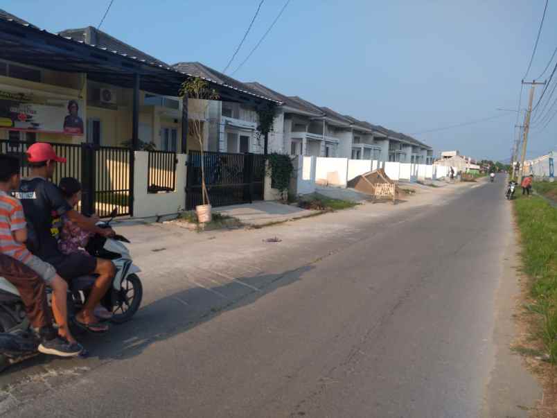 rumah buat usaha di jalan utama karang anyar residence
