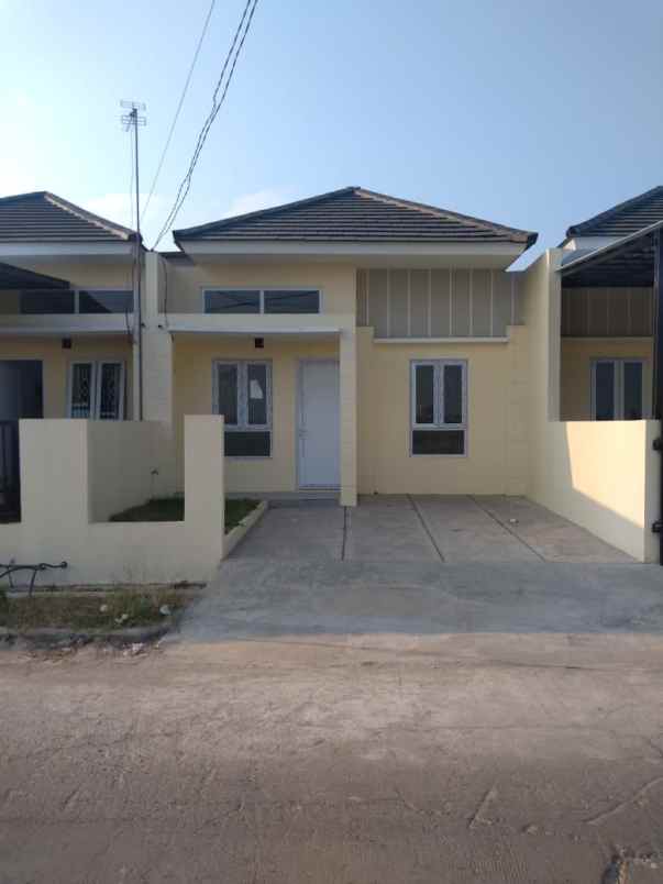 rumah buat usaha di jalan utama karang anyar residence