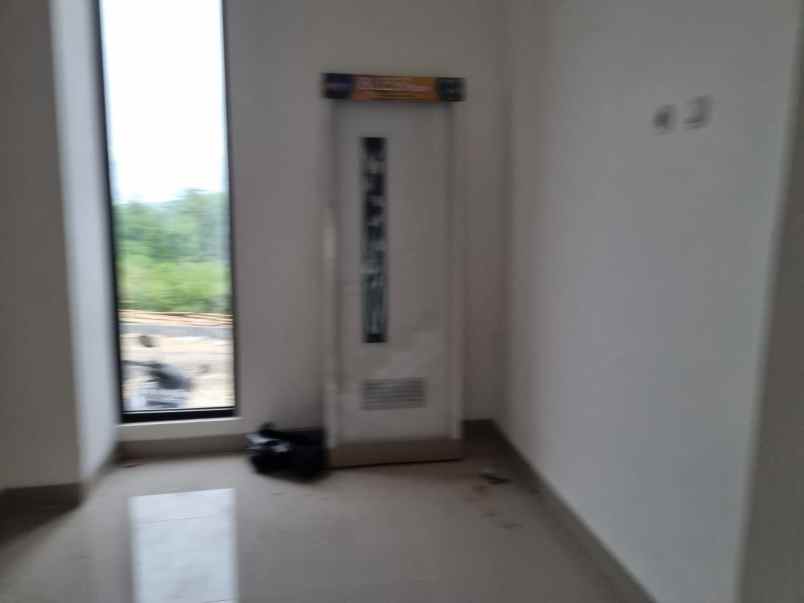 rumah cantik dekat rsu mitra sehat