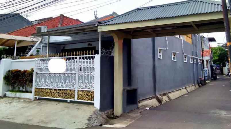 rumah cipinang cempedak