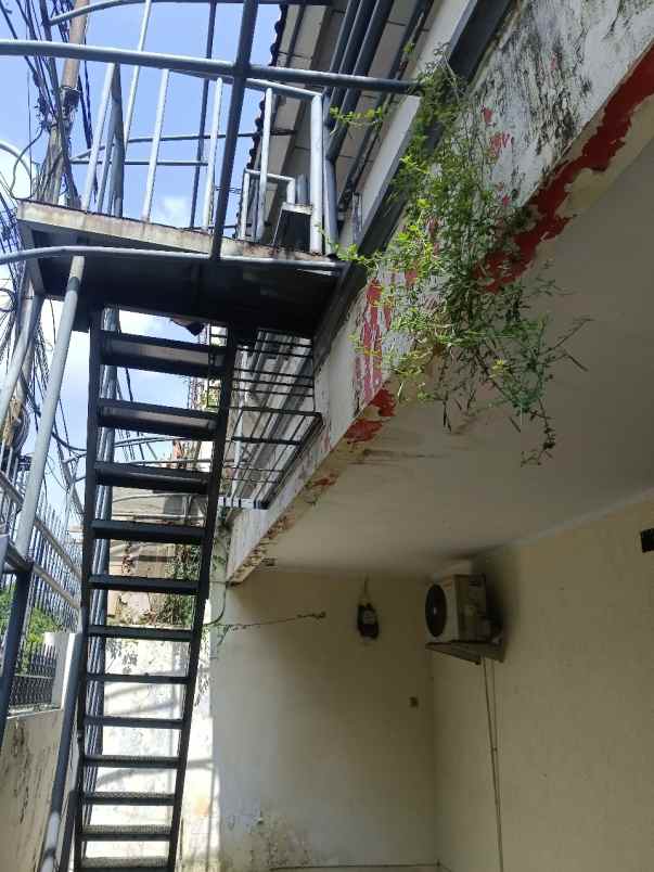 rumah dijual cawang madrasah 11