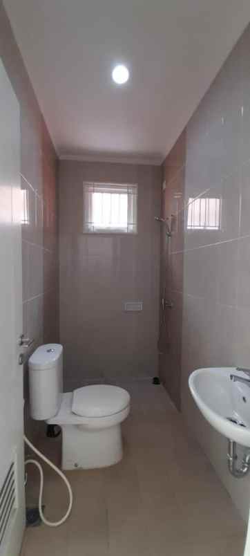 rumah dijual cluster omaha gading serpong