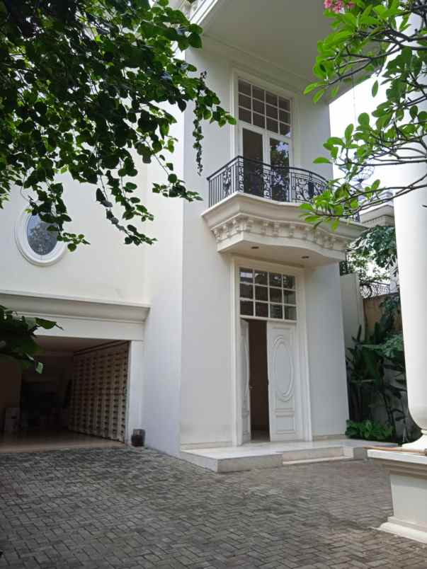 rumah disewakan di kemang