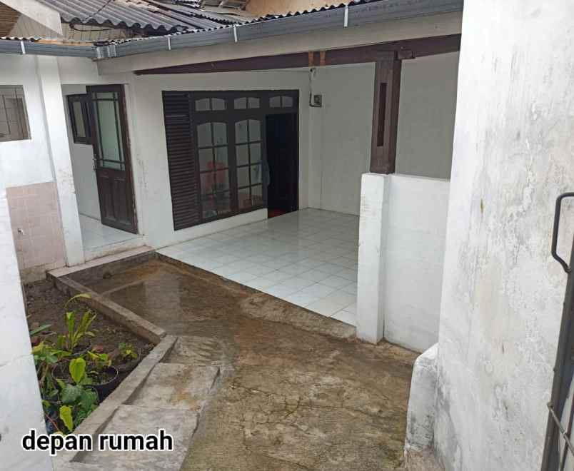 rumah gang yomart cibaligo cihanjuang lt besar