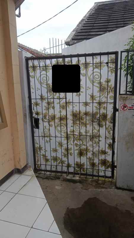 rumah gang yomart cibaligo cihanjuang lt besar
