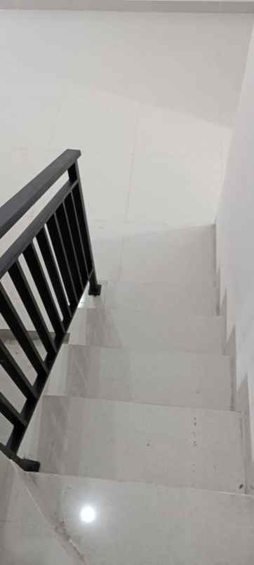 rumah jalan wibawa mukti 2