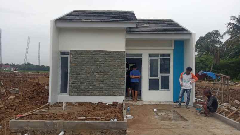 rumah jl ir soekarno hatta desa