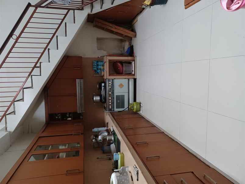 rumah lubang buaya jakarta timur