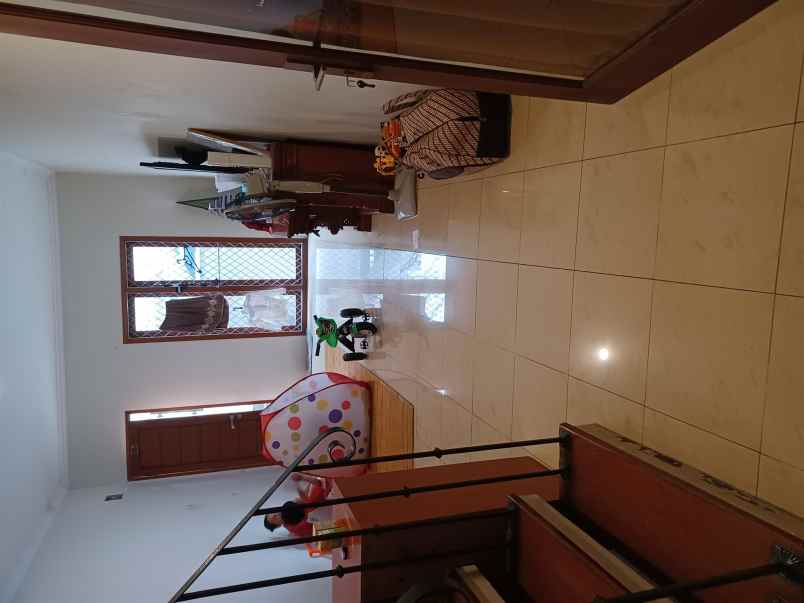 rumah lubang buaya jakarta timur