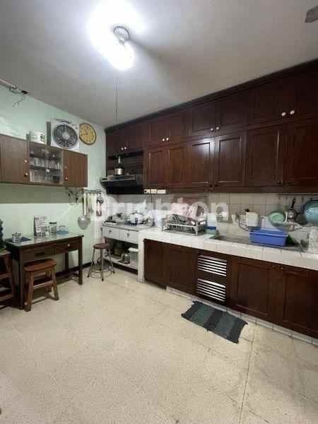 rumah manyar kartika surabaya timur lt 375m2
