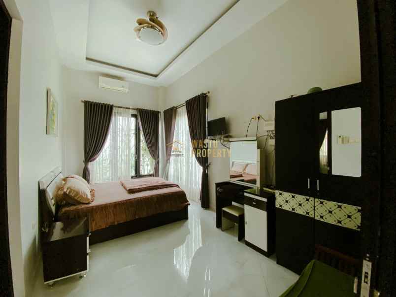 rumah mewah 2 lantai dekat pusat kota jogja shm