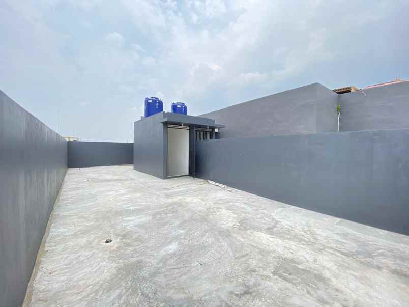 rumah mewah american classic di jagakarsa jaksel